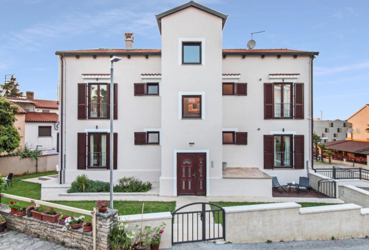 Apartments Villa Alba Пореч Экстерьер фото