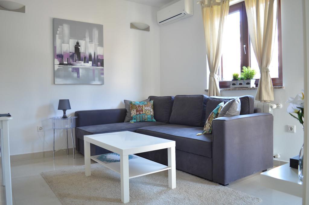 Apartments Villa Alba Пореч Экстерьер фото