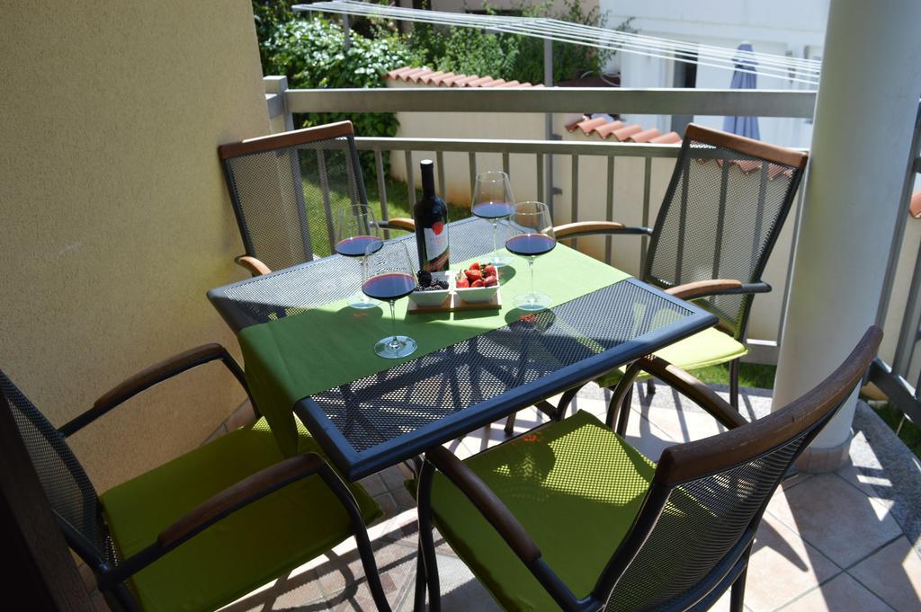 Apartments Villa Alba Пореч Экстерьер фото