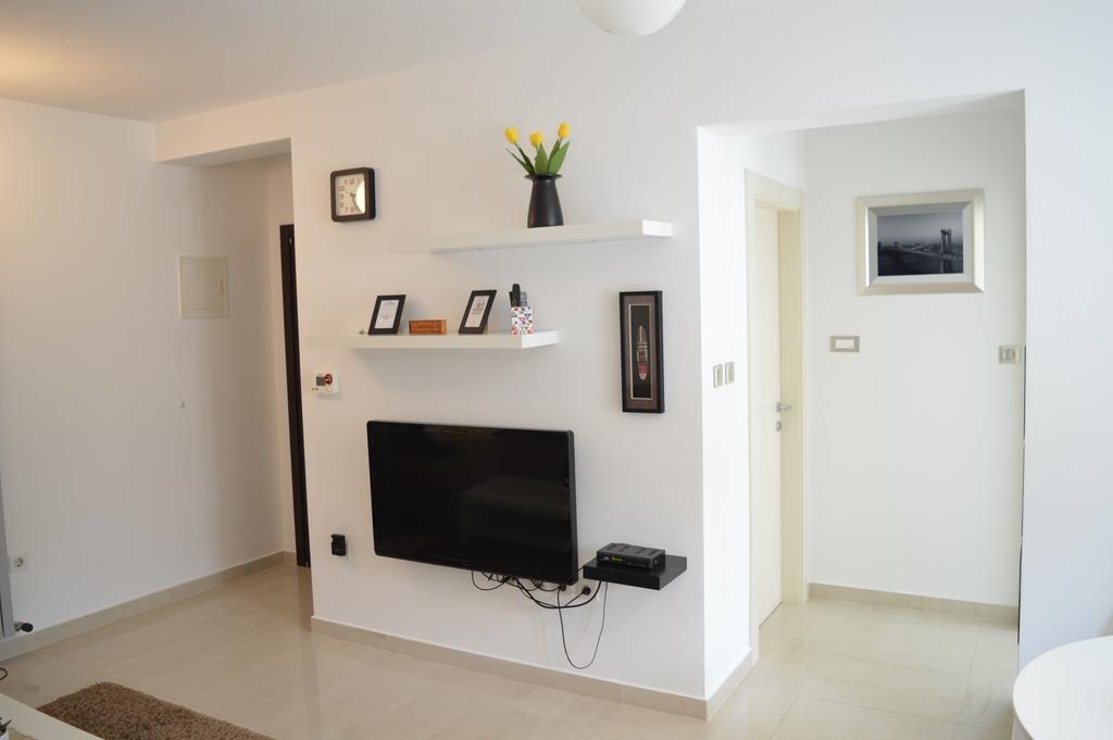 Apartments Villa Alba Пореч Экстерьер фото