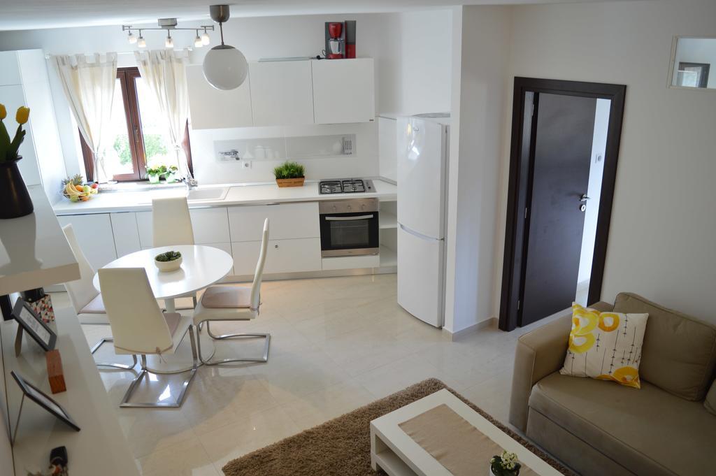 Apartments Villa Alba Пореч Экстерьер фото