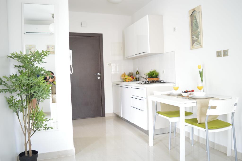Apartments Villa Alba Пореч Экстерьер фото
