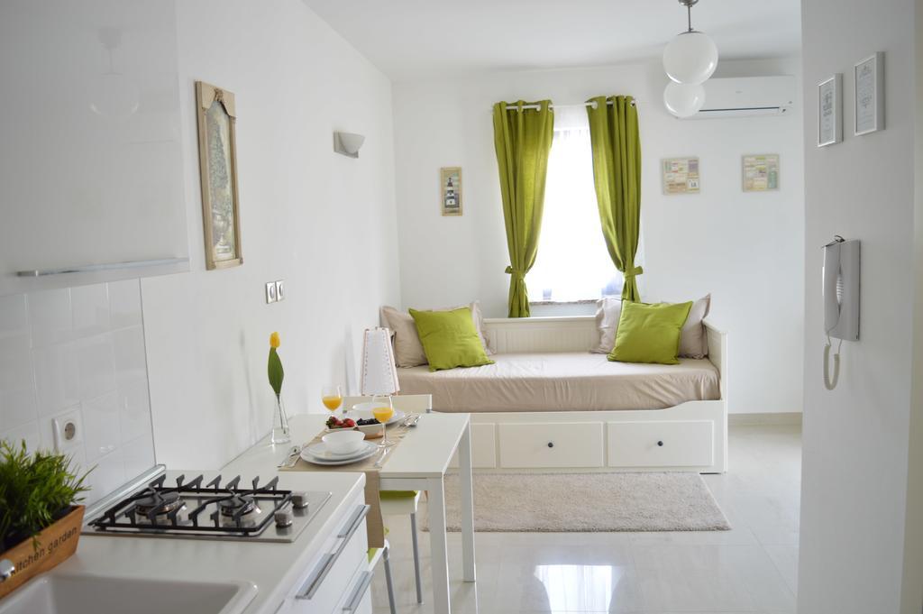 Apartments Villa Alba Пореч Экстерьер фото